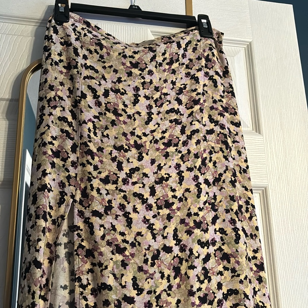 H&M abstract print skirt